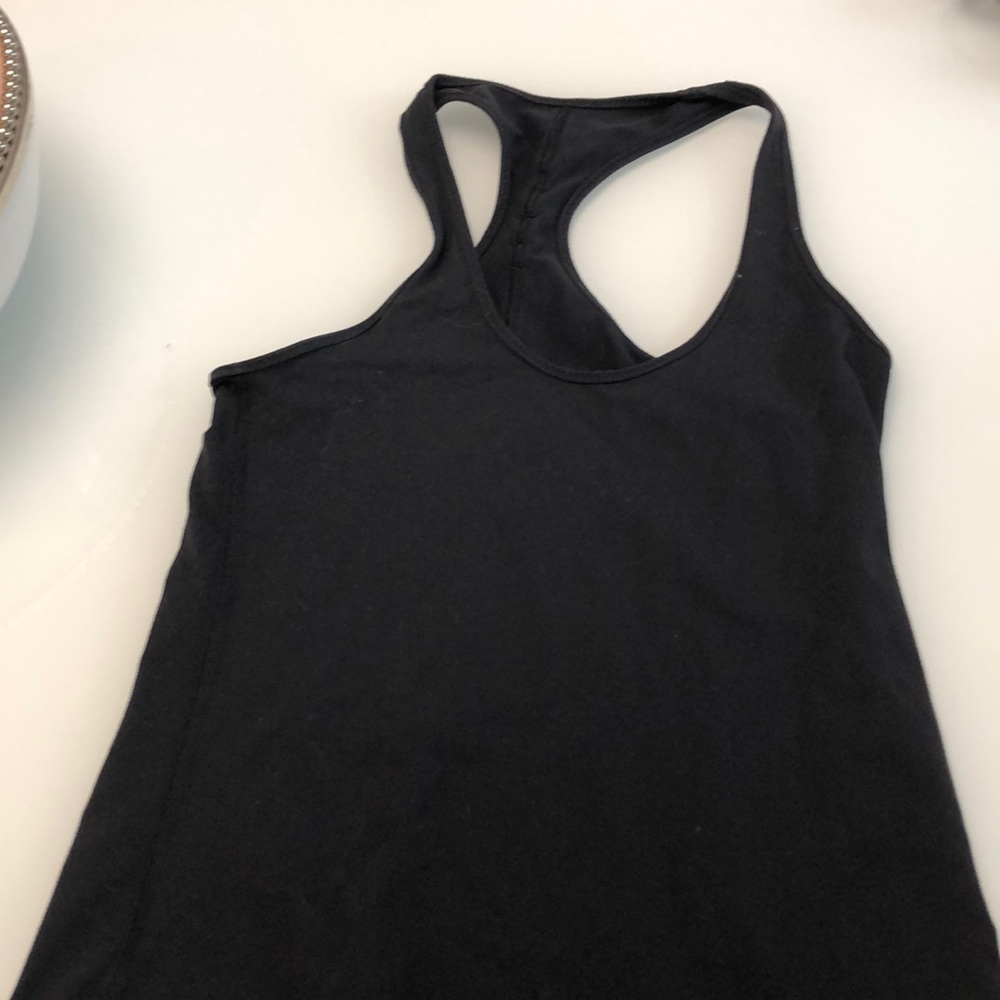 Blk lululemon tank